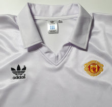 Load image into Gallery viewer, MANCHESTER UNITED 1980 AWAY WHITE RARE VINTAGE JERSEY RETRO FOOTBALL SHIRT