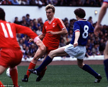 Load image into Gallery viewer, ABERDEEN 1982 SCOTTISH F.A. CUP HOME RARE VINTAGE JERSEY RETRO FOOTBALL SHIRT