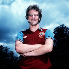 Load image into Gallery viewer, ASTON VILLA 1977 LEAGUE CUP FINAL SOCCER VINTAGE JERSEY RETRO FOOTBALL SHIRT