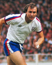 Load image into Gallery viewer, ENGLAND 1979 HOME VINTAGE JERSEY RETRO FOOTBALL SHIRT