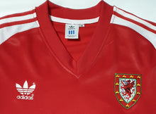 Load image into Gallery viewer, WALES 1982 HOME LONG SLEEVES VINTAGE JERSEY RETRO FOOTBALL SHIRT