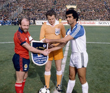 Load image into Gallery viewer, SCOTLAND 1978 AWAY RED VINTAGE JERSEY RETRO FOOTBALL SHIRT