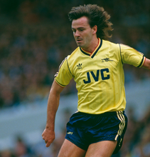 Load image into Gallery viewer, ARSENAL 1986 AWAY VINTAGE JERSEY RETRO FOOTBALL SHIRT