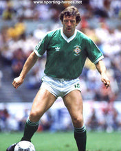 Load image into Gallery viewer, NORTHERN IRELAND 1986 HOME VINTAGE JERSEY RETRO FOOTBALL SHIRT