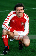 Load image into Gallery viewer, WALES 1982 HOME LONG SLEEVES VINTAGE JERSEY RETRO FOOTBALL SHIRT