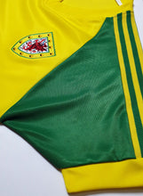 Load image into Gallery viewer, WALES 1982 AWAY YELLOW VINTAGE JERSEY RETRO FOOTBALL SHIRT
