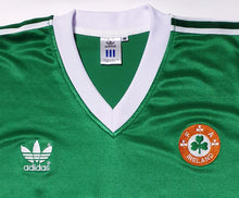 Load image into Gallery viewer, IRELAND 1986 HOME VINTAGE JERSEY RETRO FOOTBALL SHIRT
