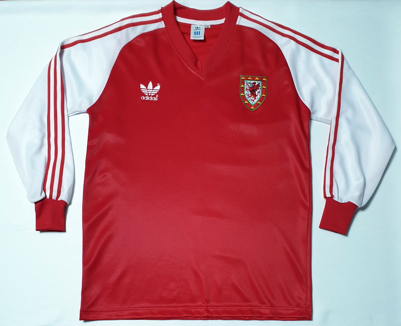 WALES 1982 HOME LONG SLEEVES VINTAGE JERSEY RETRO FOOTBALL SHIRT