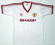 Load image into Gallery viewer, MANCHESTER UNITED 1986 AWAY WHITE VINTAGE JERSEY RETRO FOOTBALL SHIRT
