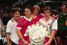 Load image into Gallery viewer, MANCHESTER UNITED 1977 CHARITY SHIELD AWAY WHITE RARE VINTAGE JERSEY RETRO FOOTBALL SHIRT
